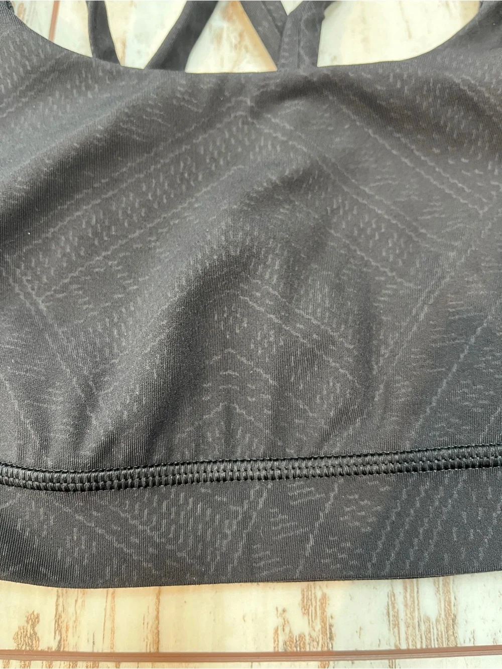 Lululemon Energy Bra Black Strappy Back Geometric Embossed Medium Support 4 - Picture 11 of 11